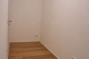 Alltagstaugliche 1-Zimmer-Wohnung mit Balkon in Köln – Die vollständige Adresse der Immobilie erhältst du vom Anbieter., 50670 Neustadt/Nord, Köln – Vorschaubild 4