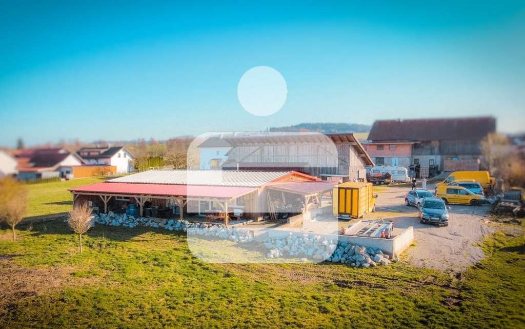 Immobilie in Haarbach - Ihre eigene kleine Ranch – 4.932 m² Freiheit & Möglichkeiten nähe Haarbach! - Bild 0