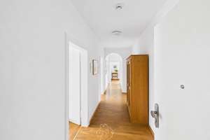 Bezugsfrei in zentraler Lage: Großzügige 4-Zimmer-Wohnung mit Balkon in der Zellerau – 97082 Zellerau, Würzburg – Vorschaubild 7