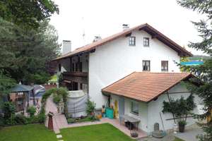 Exklusives Landhaus mit Einliegerwohnung, Gewerbefläche und weitläufigem Grundstück – Die vollständige Adresse der Immobilie erhältst du vom Anbieter., 84546 Egglkofen – Vorschaubild 10