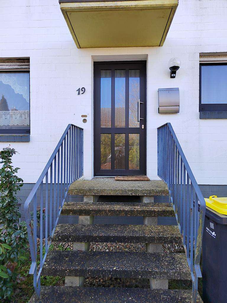Immobilie in Lüchow - Reihenmittelhaus mit kleiner Gartenparzelle, Terrasse & Loggia in ruhiger Wohngegend von Lüchow - Bild 2