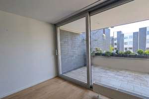 Lichtdurchflutetes Wohnglück – Erstbezug nach Renovierung mit 24 m² Sonnenbalkon u.  Teilungsoption – Die vollständige Adresse der Immobilie erhältst du vom Anbieter., 40489 Kaiserswerth, Düsseldorf – Vorschaubild 3
