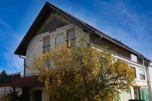 Zweifamilienhaus mit ELW und Gewerbeeinheit in Langenenslingen – Die vollständige Adresse der Immobilie erhältst du vom Anbieter., 88515 Langenenslingen – Vorschaubild 1