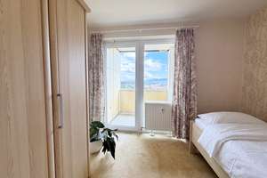 8. Etage über Reutlingen – 4-Zimmer-Wohnung mit zwei Balkonen! – Die vollständige Adresse der Immobilie erhältst du vom Anbieter., 72760 Sondelfingen, Reutlingen – Vorschaubild 5