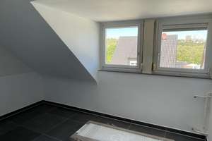Modernisierte 3-Zi.-Dachgeschoss-Wohnung in guter Lage von S-Hofen – Die vollständige Adresse der Immobilie erhältst du vom Anbieter., 70378 Hofen, Stuttgart – Vorschaubild 16
