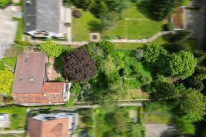 Einfamilienhaus mit großem Grundstück in ruhiger Wohnlage von Stuttgart-Möhringen – Die vollständige Adresse der Immobilie erhältst du vom Anbieter., 70567 Möhringen-Ost, Stuttgart – Vorschaubild 2