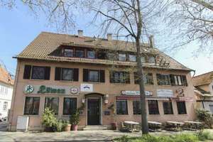 Lukrative Kapitalanlage mit Entwicklungspotenzial – MFH mit langfristig vermieteter Gewerbeeinheit – Die vollständige Adresse der Immobilie erhältst du vom Anbieter., 70378 Mühlhausen (Ortsteil), Stuttgart – Vorschaubild 1