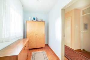 Charmantes älteres Haus im Herzen von Neureut – Die vollständige Adresse der Immobilie erhältst du vom Anbieter., 76149 Neureut, Karlsruhe – Vorschaubild 10