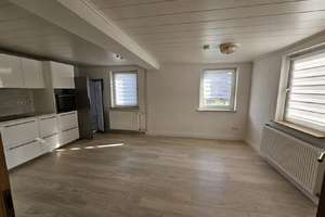 Modernisiertes Einfamilienhaus mit Garten in Edermünde – Die vollständige Adresse der Immobilie erhältst du vom Anbieter., 34295 Edermünde – Vorschaubild 4
