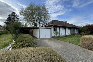 Modernisierter Winkelwalmdachbungalow auf großzügigem Grundstück – Die vollständige Adresse der Immobilie erhältst du vom Anbieter., 25436 Uetersen – Vorschaubild 1