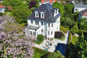 Luxuriöses Familiendomizil mit Pool und Garten – Wohnen auf höchstem Niveau in Würzburg – Die vollständige Adresse der Immobilie erhältst du vom Anbieter., 97074 Frauenland, Würzburg – Vorschaubild 5