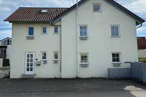 *PROVISIONSFREI* Sonniges Zweifamilienhaus (DHH) in 71691 Freiberg am Neckar- Geisingen  – Ludwigsburg (Kreis) – Vorschaubild 2