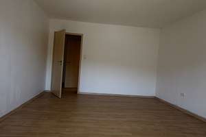Sibylle Kolb Immobilien - 75 m² - 3 Zimmer Wohnung mit Balkon in Siegen Weidenau – Die vollständige Adresse der Immobilie erhältst du vom Anbieter., 57076 Weidenau, Siegen – Vorschaubild 5