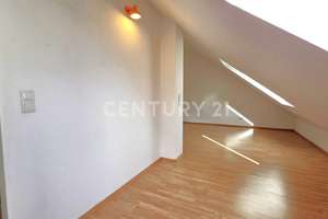 Traumhafte 2ZKB Maisonette - Wohnung mit Balkon in ruhiger Lage von Saarbrücken - Malstatt – Die vollständige Adresse der Immobilie erhältst du vom Anbieter., 66113 Malstatt, Saarbrücken – Vorschaubild 28