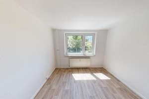 Modernisierte 2-Raum-Wohnung mit Balkon nahe Stadtpark – Stollberger Str. 27, 9119 Kapellenberg, Chemnitz – Vorschaubild 3