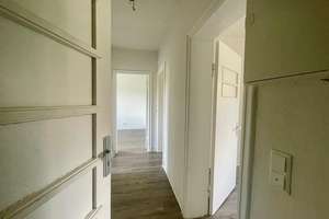 Beliebte Eigentumswohnung mit Balkon in Kiel-Schreventeich! – Kronshagener Weg 98, 24116 Schreventeich, Kiel – Vorschaubild 4