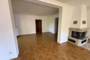 Charmante 3 Zi.-Whg., Terrasse, begrünte Lage, fussläufig zur HSK in 10 Minuten – Karl-Legien-Straße 51, 65199 Dotzheim, Wiesbaden – Vorschaubild 3