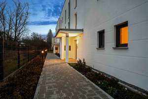 Neubau-Eigentumwohnung: 3-Zimmer mit Terrasse, eigenem Gartenanteil und TG-Stellplatz – Die vollständige Adresse der Immobilie erhältst du vom Anbieter., 93057 Innenstadt, Regensburg – Vorschaubild 10