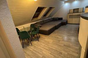 Alltagstaugliche 3,5-Zimmer- Dachgeschosswohnung mit Balkon und Stellplatz in Duisburg  – Beecker Straße 265, 47166 Alt-Hamborn, Duisburg – Vorschaubild 4