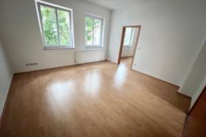 2-Raumwohnung in der KTV mit Laminat, Einbauküche, Duschbad und Balkon...!!! – Doberaner Str. 0, 18057 Kröpeliner-Tor-Vorstadt, Rostock – Vorschaubild 2