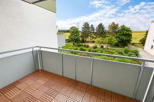 Moderne 3-Zimmer-Wohnung im Hirschpfad – Balkon, Aufzug & Blick ins Grüne