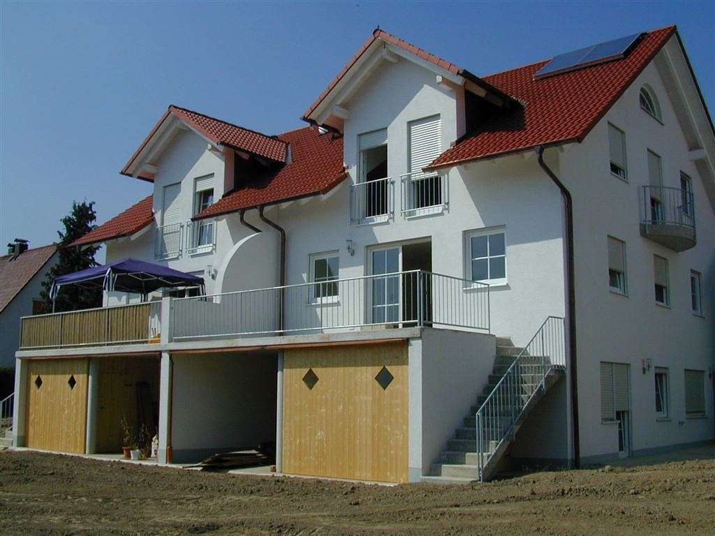 Immobilie in Bruckberg - Sonnige Doppelhaushälfte mit Einliegerwohnung in Bruckberg - Bild 2