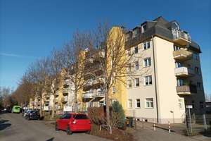 attraktive 3 Raum Wohnung mit Balkon , Lift und Stellplatz, vermietet – Schulstraße 25C, 9125 Altchemnitz, Chemnitz – Vorschaubild 3
