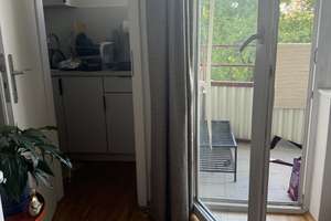 Stylish furnished 1-bedroom apartment in a high rise building with elevator located at a convenient  – Paul Gossen Straße 119, 91052 Rathenau, Erlangen – Vorschaubild 3
