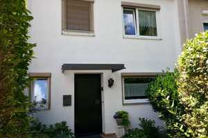 Gepflegtes Reihenhaus mit fünf Zimmern, Terrasse, Garten – Reutlingen (Kreis) – Vorschaubild 1