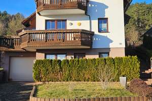 Großzügiges Einfamilienhaus mit Wintergarten, Terrasse & Balkon in Plaue – Im Kleinen Felde 29, 99338 Plaue – Vorschaubild 1