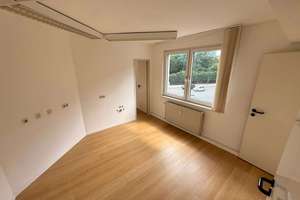 Attraktive 9-Zimmer-Wohnung mit Einbauküche in zentraler Lage von Gelsenkirchen – Fürstinnenstraße 32, 45883 Feldmark, Gelsenkirchen – Vorschaubild 15