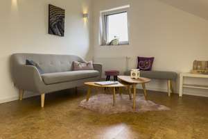 Stilvolles Dreifamilienhaus mit Fernblick in exklusiver Lage von Hermannrode – Im Kleinen Feld 4, 37249 Neu-Eichenberg – Vorschaubild 9