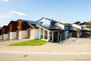 Wärme, Licht & Lebensfreude – Reihenendhaus mit Garten und viel Platz zum Durchatmen – Die vollständige Adresse der Immobilie erhältst du vom Anbieter., 79822 Titisee-Neustadt – Vorschaubild 22
