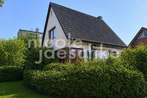 *reserviert*Grundstück mit Altbestand