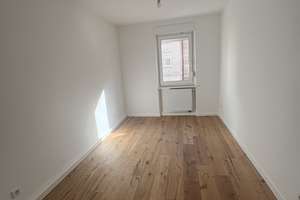 Helle 2-Zimmerwohnung in ruhiger Lage in Nürnberg-St. Leonhard – Lilienstraße 11, 90439 St. Leonhard, Nürnberg – Vorschaubild 3