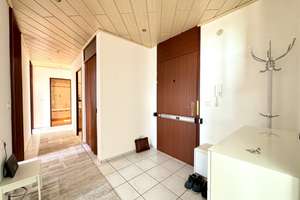 HELLE GERÄUMIGE 3 ZKB MIT HERRLICHEM WEITBLICK ÜBER AUGSBURG! ZUM SELBSTBEZUG ODER ZUR KAPITALANLAGE – Die vollständige Adresse der Immobilie erhältst du vom Anbieter., 86167 Lechhausen-Ost, Augsburg – Vorschaubild 11