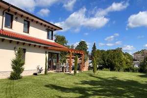 Mediterrane Villa zentral in Fallersleben 
 – Die vollständige Adresse der Immobilie erhältst du vom Anbieter., 38442 Fallersleben, Wolfsburg – Vorschaubild 2
