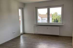 Renovierte 2,5 Zimmer Wohnung in zentraler Lage mit Balkon. – Steubenstr. 13, 33609 Mitte, Bielefeld – Vorschaubild 2