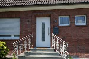 Freistehendes Einfamilienhaus mit großem Garten in Grevenbroich-Neukirchen – komplett renoviert! – Die vollständige Adresse der Immobilie erhältst du vom Anbieter., 41516 Grevenbroich – Vorschaubild 2