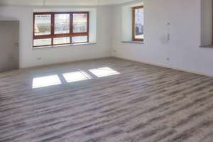 ++ MODERNES DESIGN MIT ZEITLOSER ELEGANZ ++ URBANES WOHNERLEBNIS MIT WELLNESS ++ ERSTBEZUG NACH KERN – Die vollständige Adresse der Immobilie erhältst du vom Anbieter., 94513 Schönberg – Vorschaubild 5