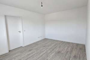 "RENOVIERT – HELL & MODERN – Attraktive 2-Zimmer-Wohnung im Herzen von Lampertheim“ – Die vollständige Adresse der Immobilie erhältst du vom Anbieter., 68623 Lampertheim – Vorschaubild 2
