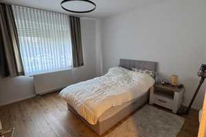 Ansprechende und modernisierte 3-Raum-Wohnung mit gehobener Innenausstattung mit EBK in Duisburg – Am Siepenkoten 44, 47269 Duisburg – Vorschaubild 6