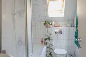 Moderne 3-Zimmer-DG-Wohnung inklusive Einbauküche in ruhiger Lage – Krampenhof 36, 44879 Dahlhausen, Bochum – Vorschaubild 6
