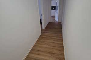 Frisch sanierte helle 3 Raumwohnung + Badewanne – Kaiserstraße 37, 8209 Vogtlandkreis – Vorschaubild 7
