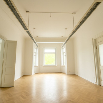STOCK - charmanter Altbau | Englischer Garten | großartige Lage