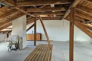 Zweifamilienhaus in schöner und ruhiger Wohnlage in Weiden- Ost zu verkaufen – Weiden in der Oberpfalz – Vorschaubild 13
