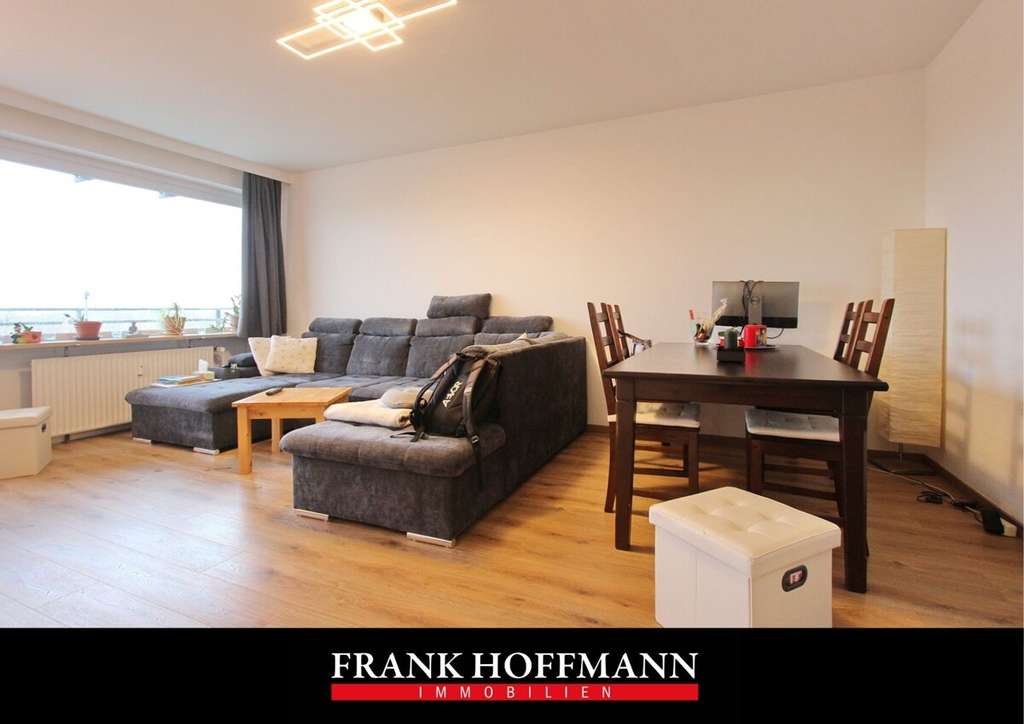 Immobilie in Halstenbek - Langfristig vermietete 3-Zimmer-Wohnung mit Tiefgaragenstellplatz in Halstenbek - Bild 0