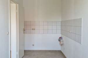 Ruhig gelegene 3-Zimmer-Dachgeschosswohnung mit Balkon – Kühbacher Weg 5, 86154 Oberhausen-Nord, Augsburg – Vorschaubild 9