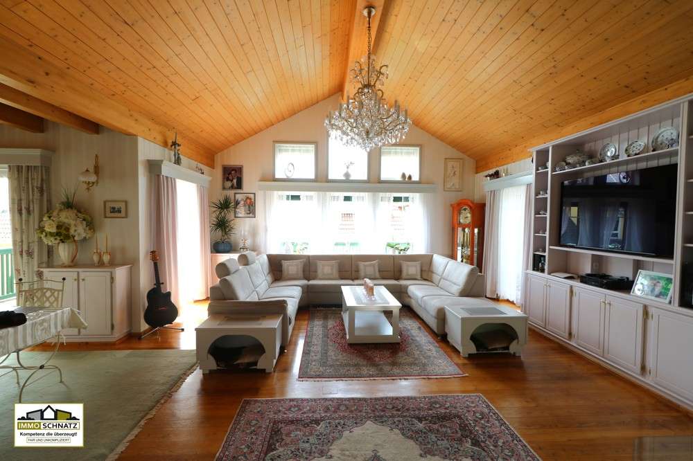 Immobilie in Großheubach - Vielseitiges Wohnensemble – Einfamilienhaus mit vermieteter ELW (Zweitwohnsitz) & Gästehaus - Bild 1