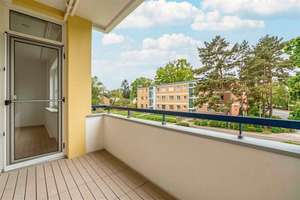 Wohnen im Grünen – Helle 3-Zimmer-Wohnung mit Süd-Balkon in Zehlendorf – Die vollständige Adresse der Immobilie erhältst du vom Anbieter., 14165 Zehlendorf, Berlin – Vorschaubild 6